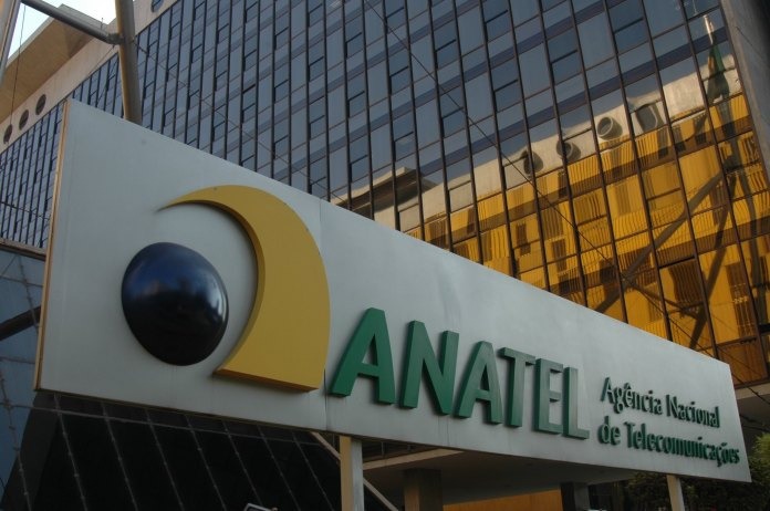 Anatel abre consulta sobre base de dados do setor