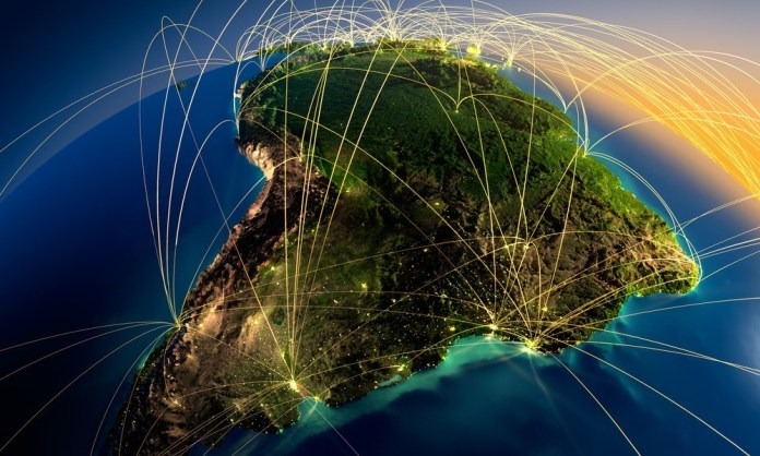 Fibra chega a 91,5% da população urbana no Brasil, diz Anatel